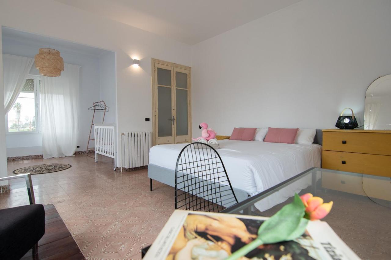 Villa Del Riu Deltebre Exteriör bild